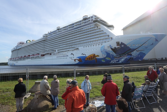 norwegian escape meyer werft